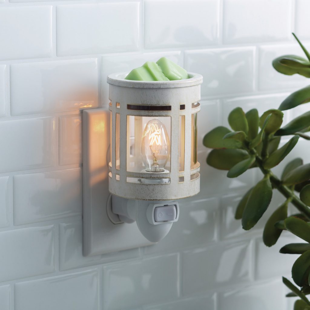 Vintage Farmhouse Plug-In Wax Melt Warmer – Wall Outlet Fragrance Warmer with Edison Bulb