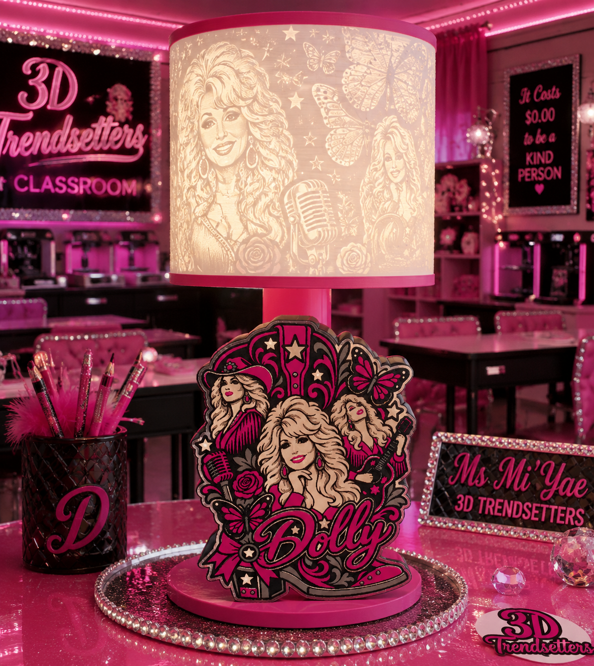 Country Glam LED Accent Lamp – Cowgirl-Inspired Décor