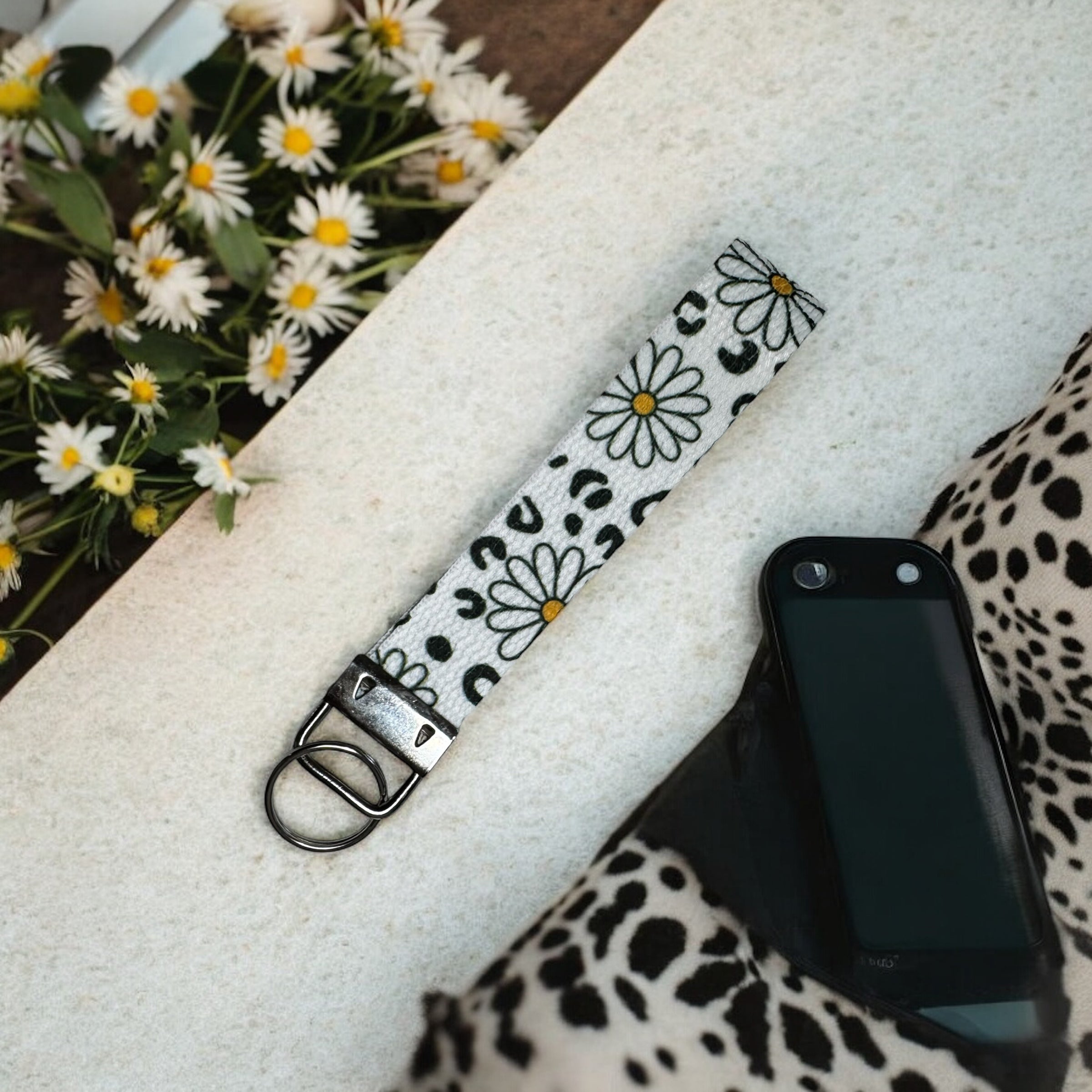 Daisy & Leopard Wristlet Keychain – Chic Fabric Key Fob for On-the-Go Style