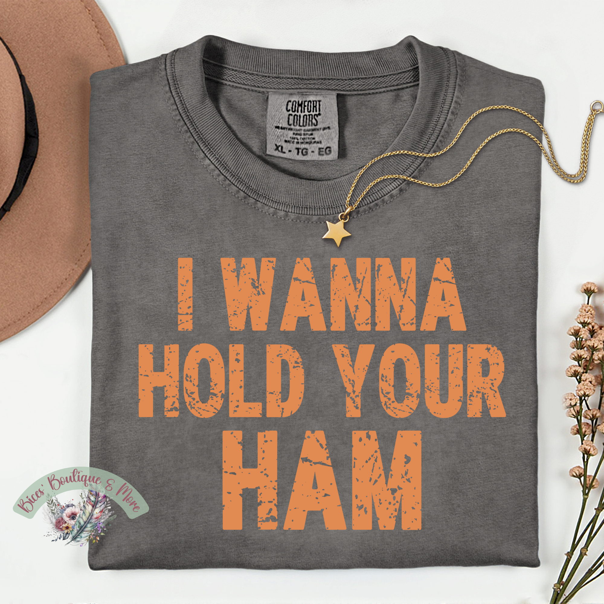 I Wanna Hold Your Ham Tee | Funny Thanksgiving Shirt | Holiday Humor Graphic Top