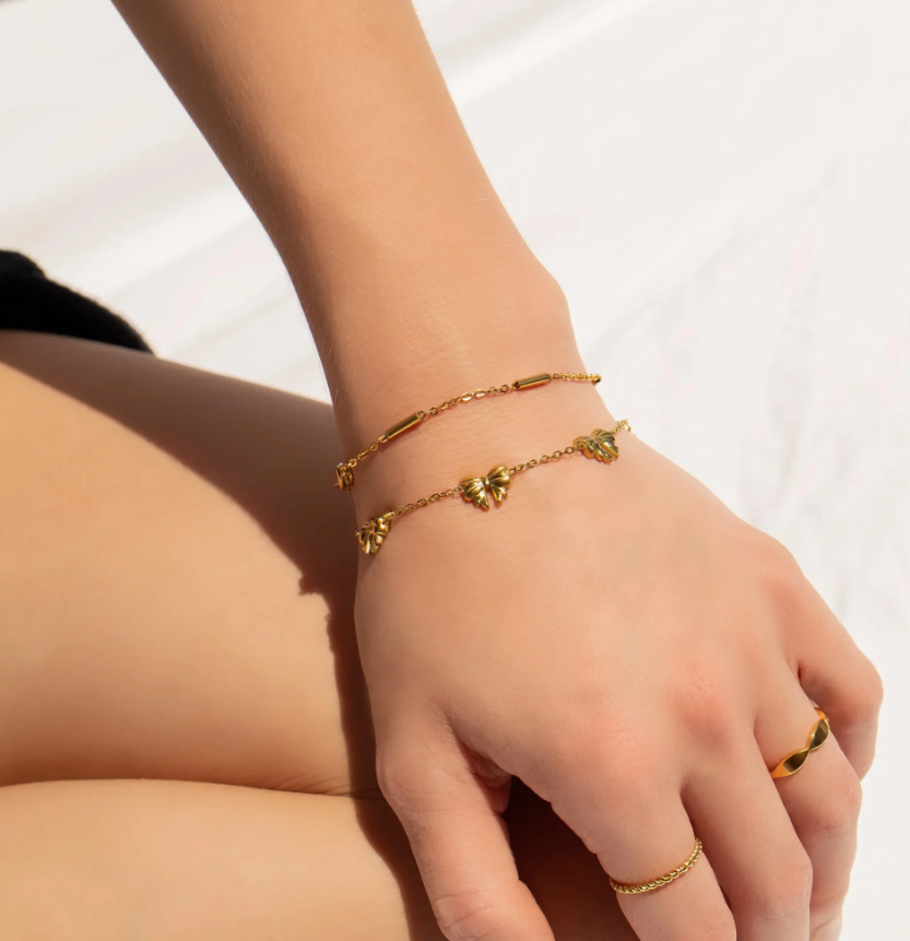 Bow Charm Bracelet – Stainless Steel & Gold Plated
