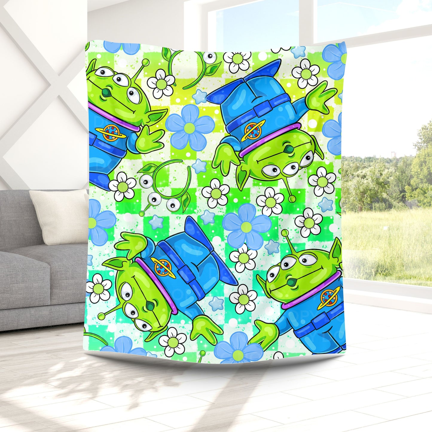 Adorable Space Alien Fleece Throw Blanket | 40x50 Cozy Blanket