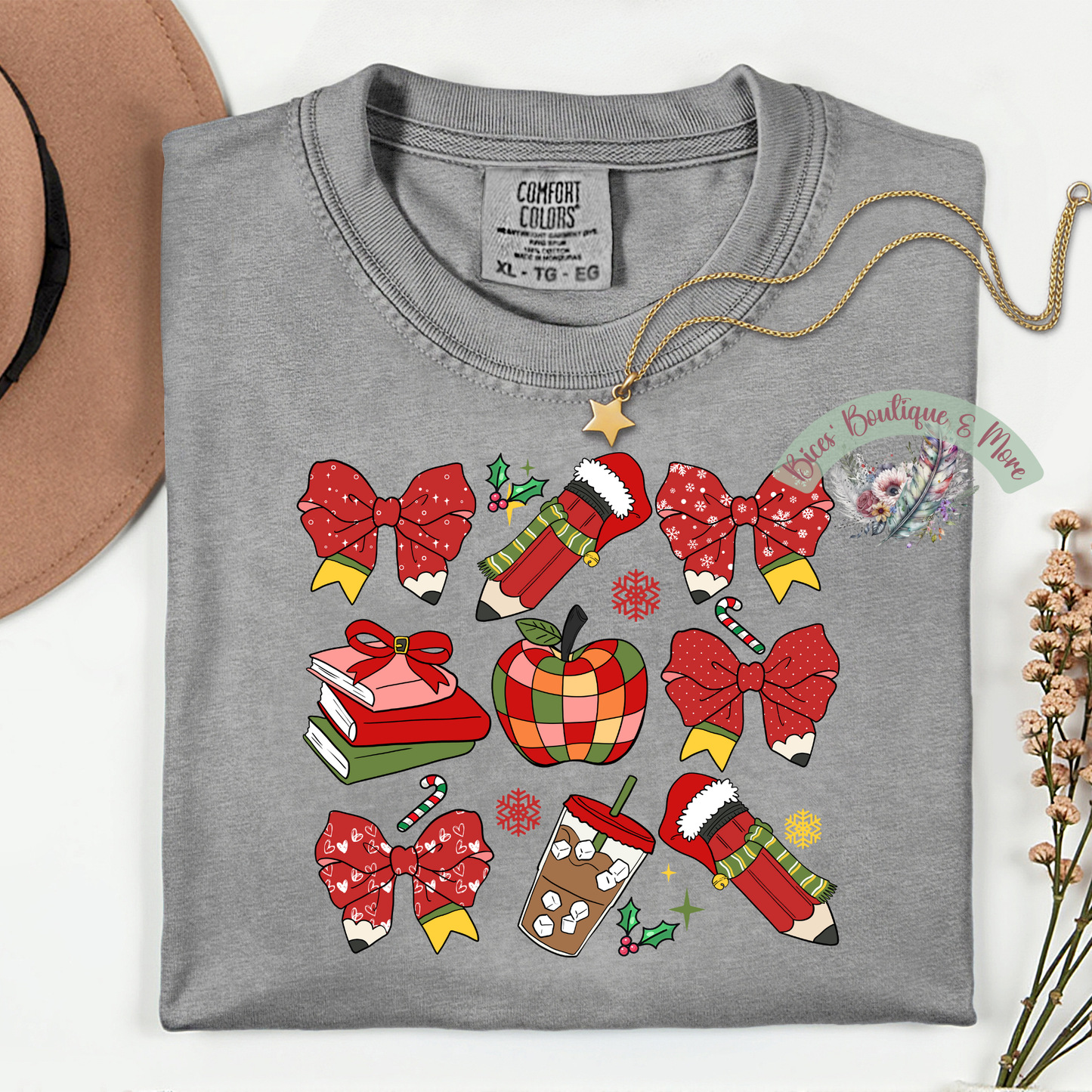 🎄 Merry Teacher Christmas Tee 🍎✨